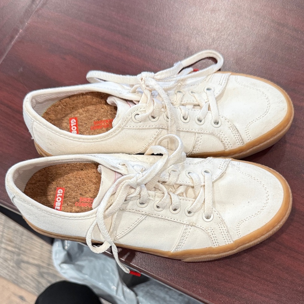Globe Surplus White and Tan Shoes M/5 W/7